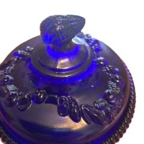 Dalzell Viking Vintage Glass Candy Dish & Lid - Picture 6 of 17